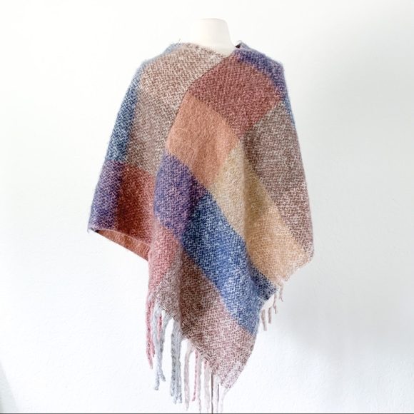NEW MODCLOTH Soft Shawl - Picture 3 of 7